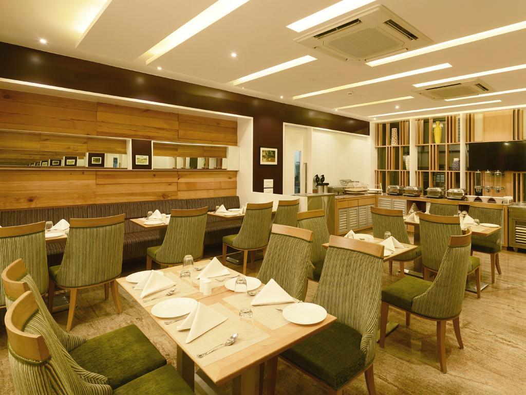 Gcc North Side Hotel Mira-Bhayandar Bagian luar foto